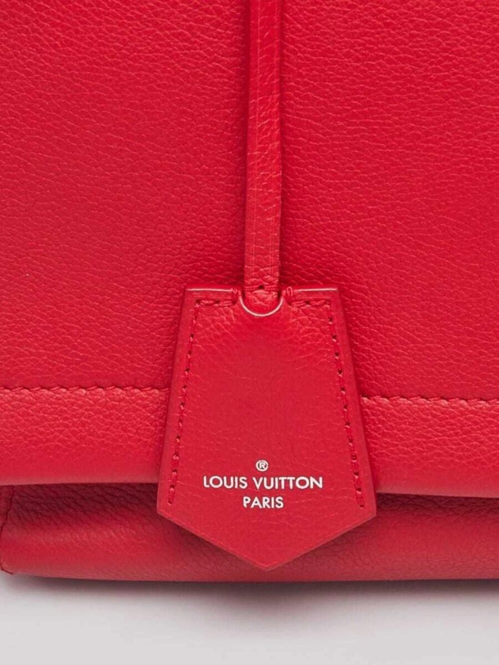 Louis Vuitton Rubis Calfskin Leather Lockme II - Picture 5 of 12